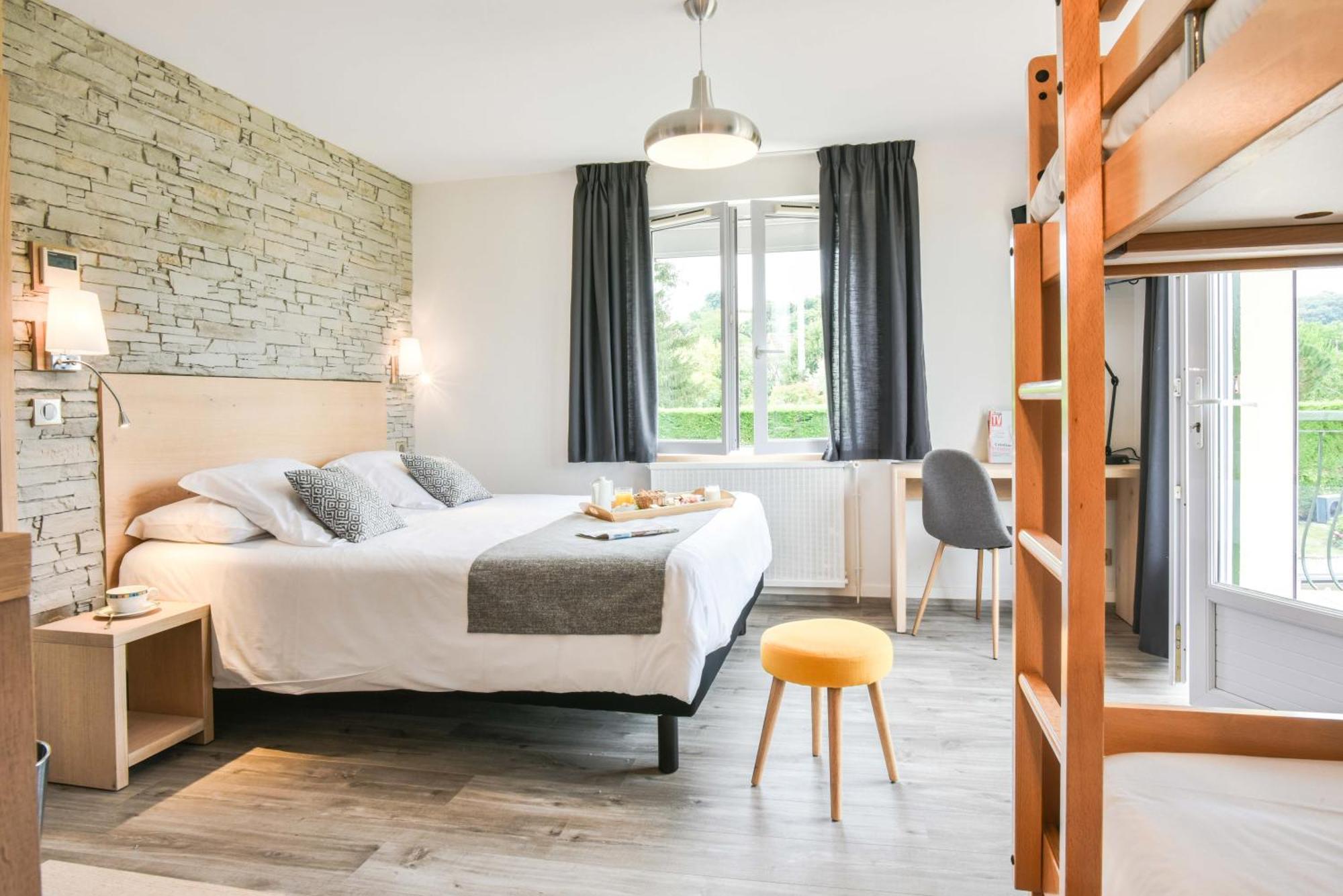 Logis Auberge Du Relais - Hotel & Restaurant Berenx 외부 사진