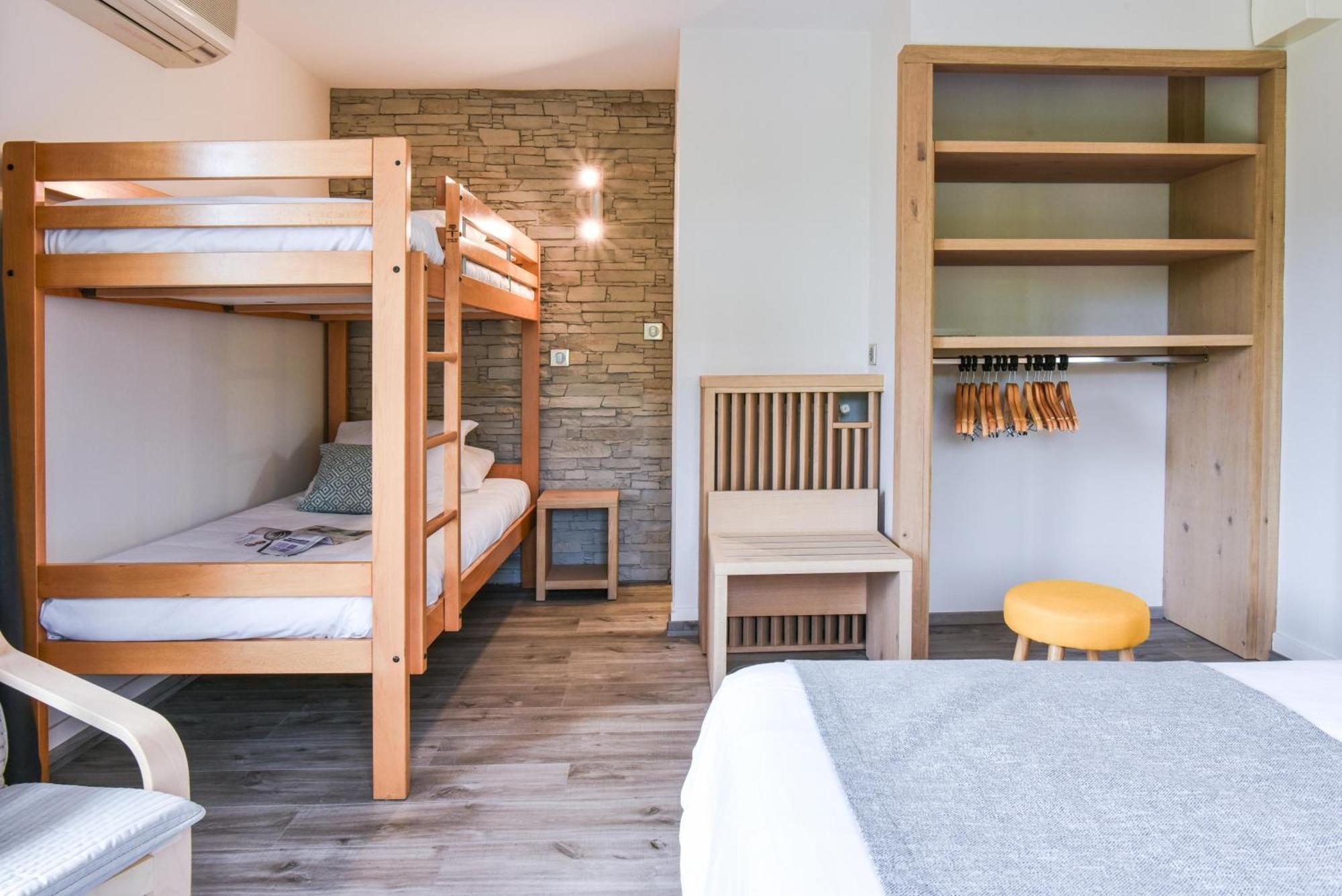 Logis Auberge Du Relais - Hotel & Restaurant Berenx 객실 사진
