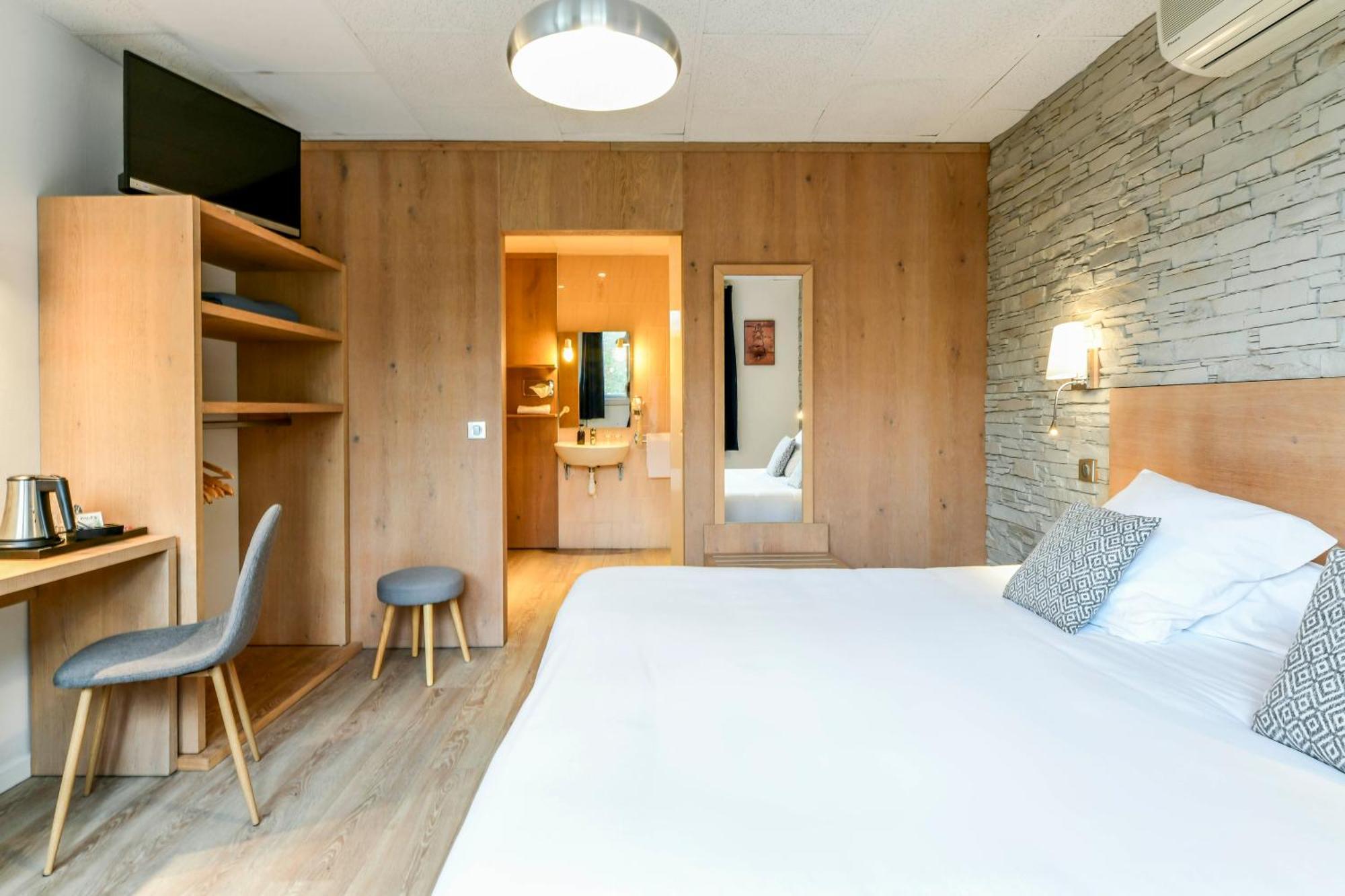 Logis Auberge Du Relais - Hotel & Restaurant Berenx 외부 사진