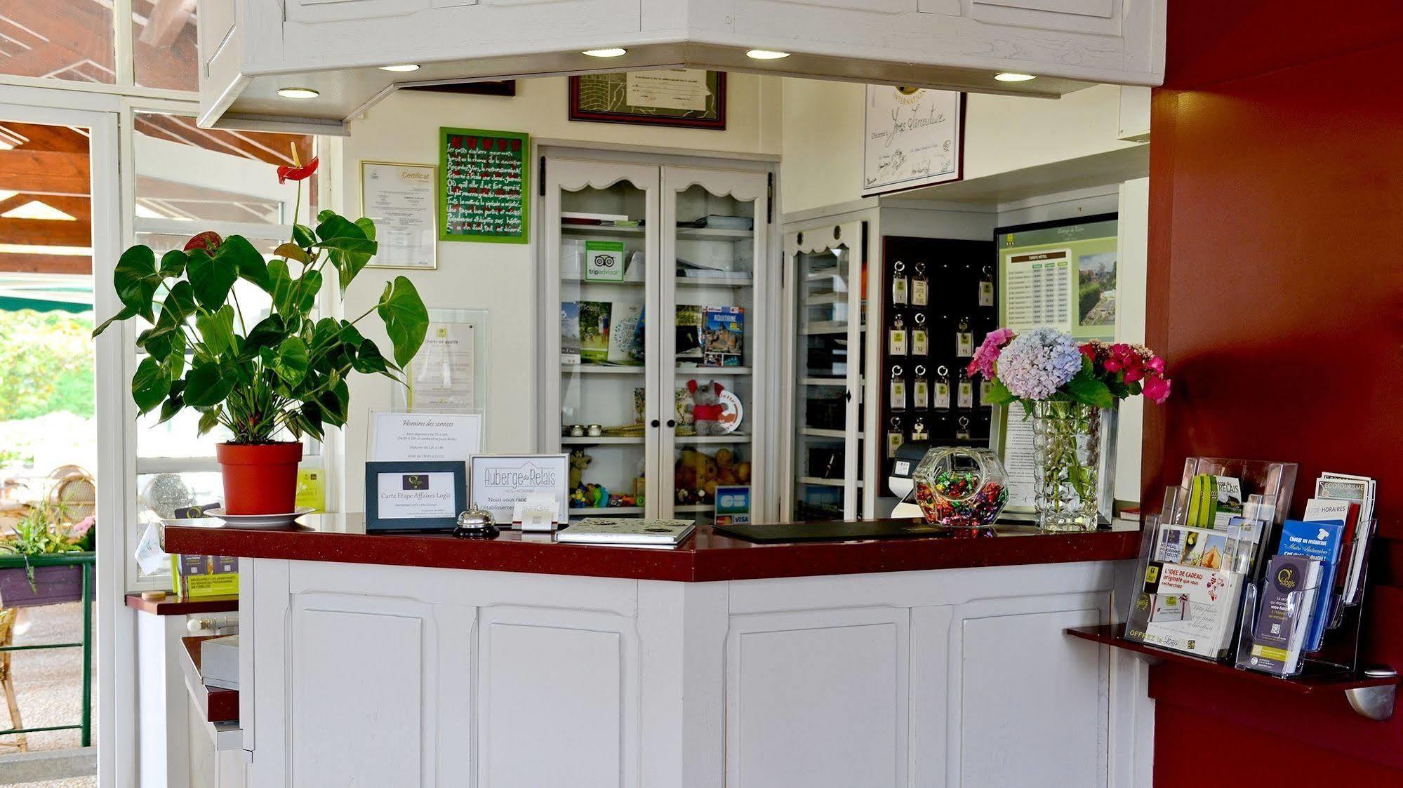 Logis Auberge Du Relais - Hotel & Restaurant Berenx 외부 사진